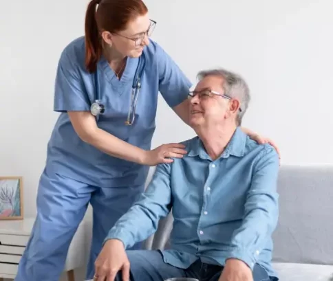 Équipe SAMAIDD accompagnant un patient avec attention et bienveillance
